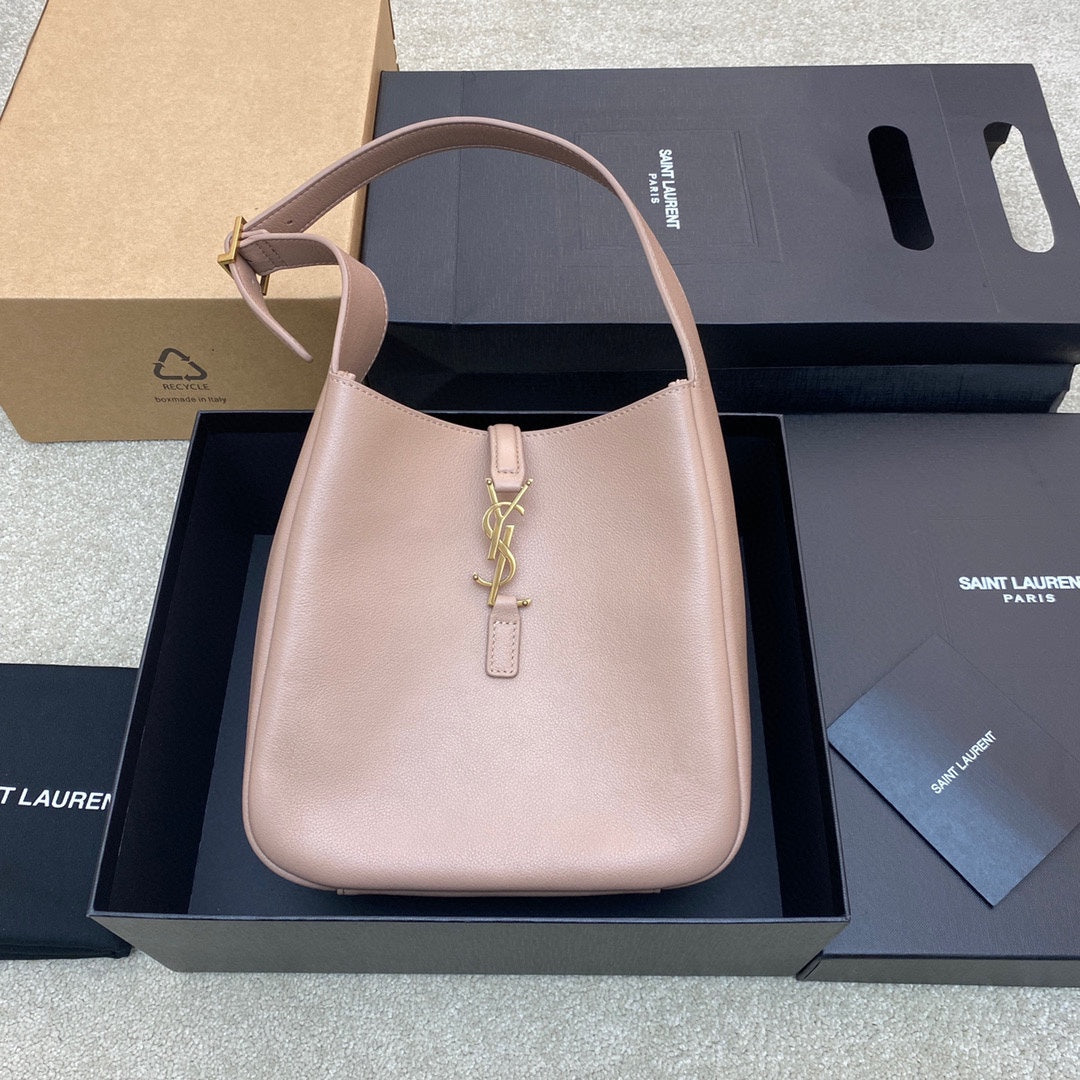 YSL LE 5 À 7 SOFT SMALL HOBO BAG IN SMOOTH LEATHER