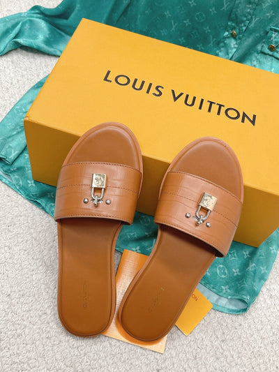 Louis Vuitton Lock It  Flat Mule