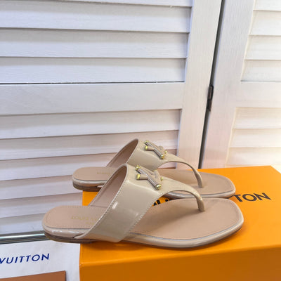 Louis Vuitton Shake Flat Thong Sandals