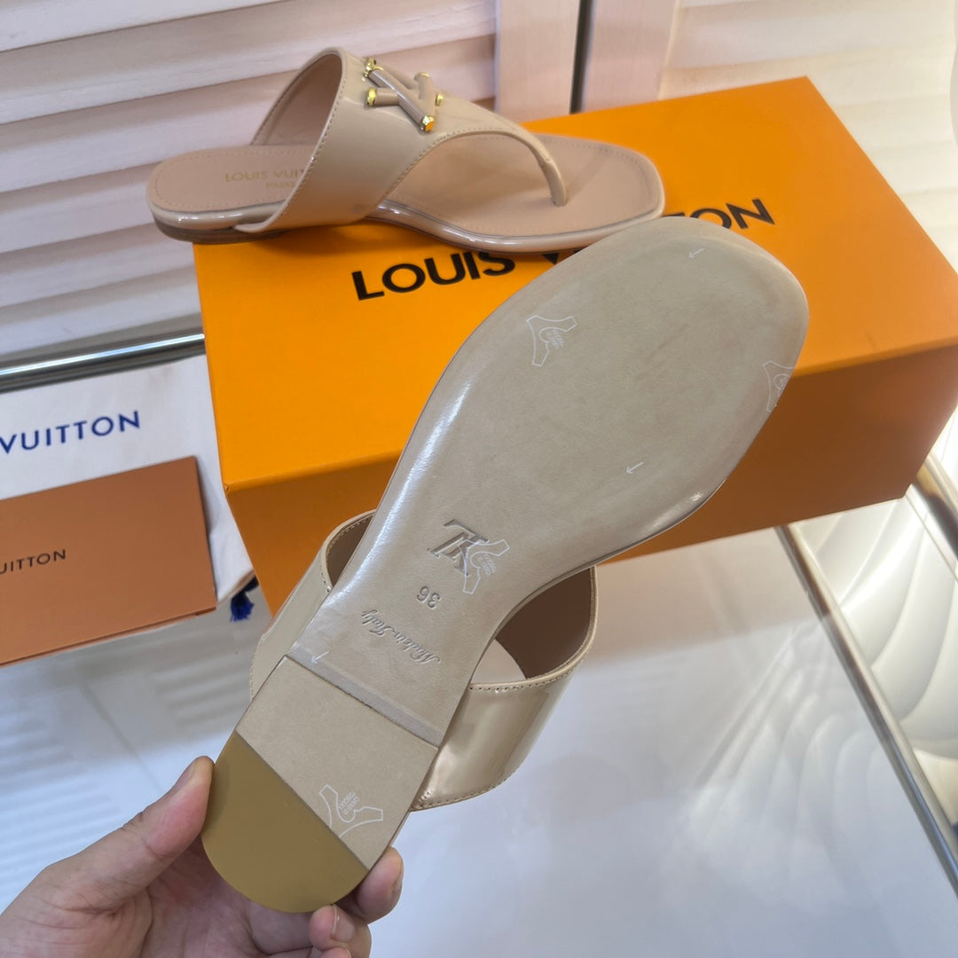 Louis Vuitton Shake Flat Thong Sandals