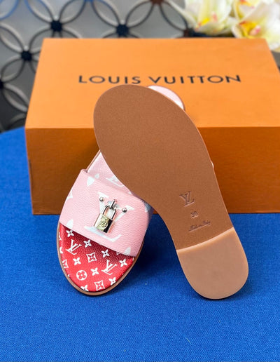 Louis Vuitton Lock It  Flat Mule