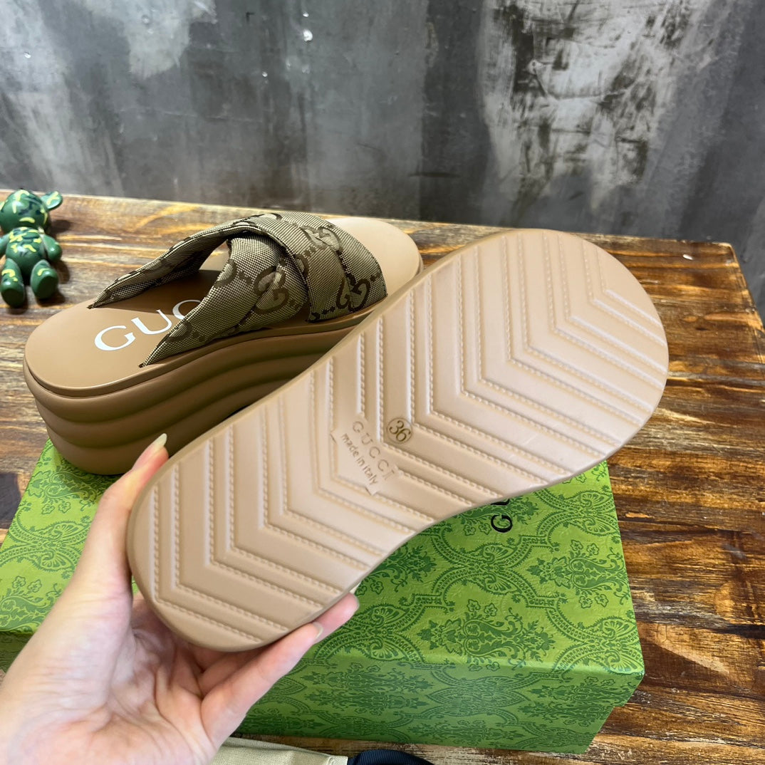 Gucci  GG Platform Slide Sandal