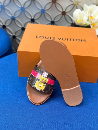 Louis Vuitton Lock It  Flat Mule