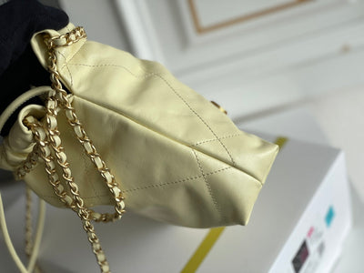Chanel 22 Medium Handbag