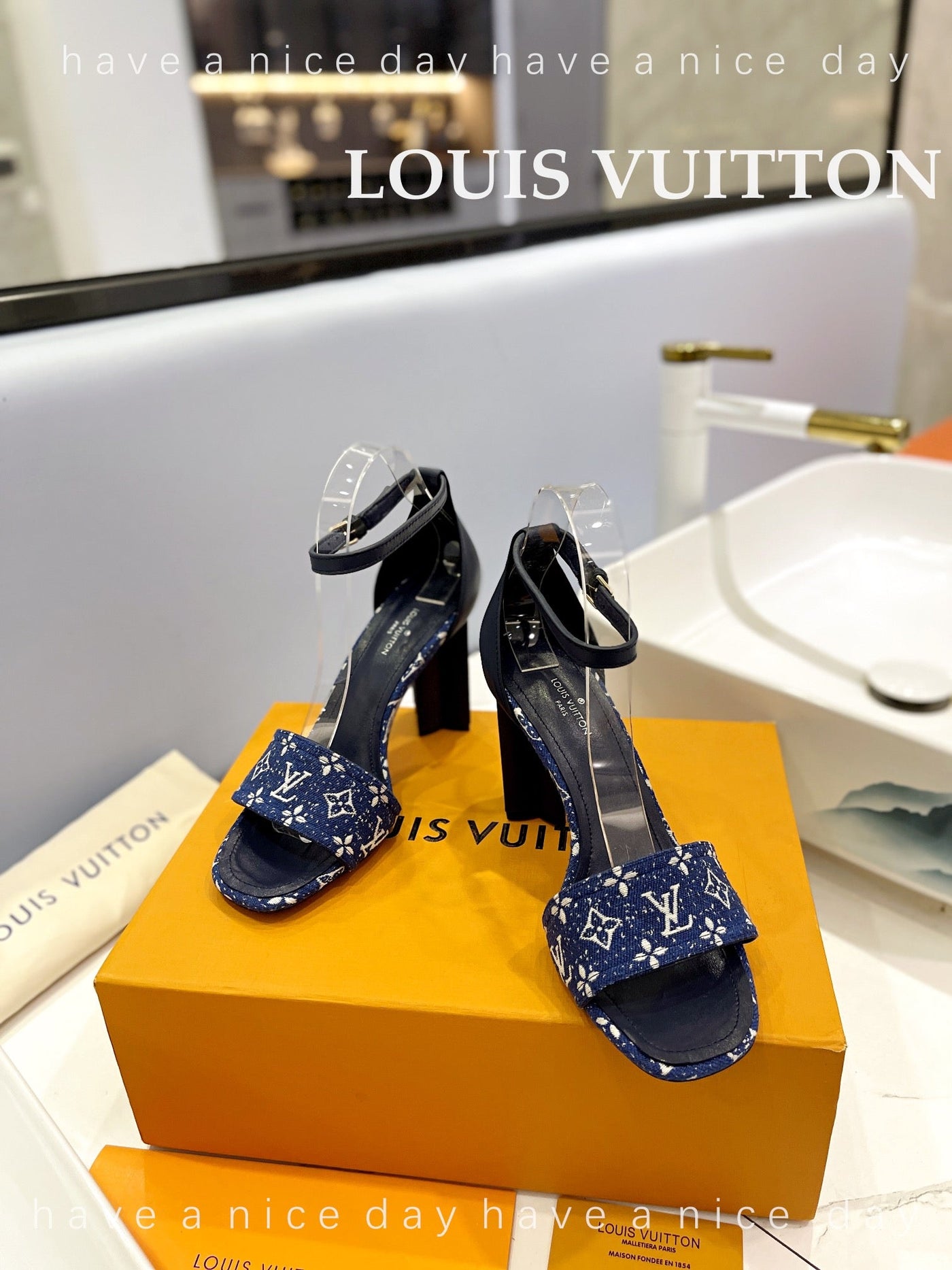 Louis Vuitton  Silhouette  Sandals