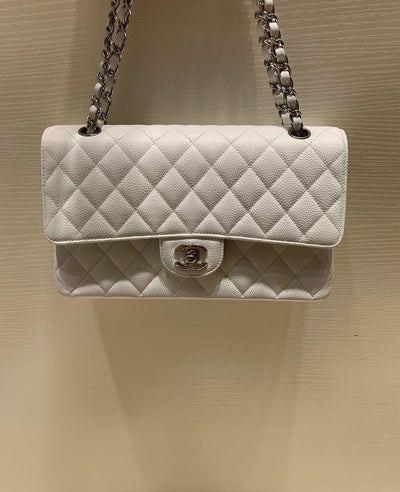 Chanel 26cm Flap Bag (Caviar Leather)